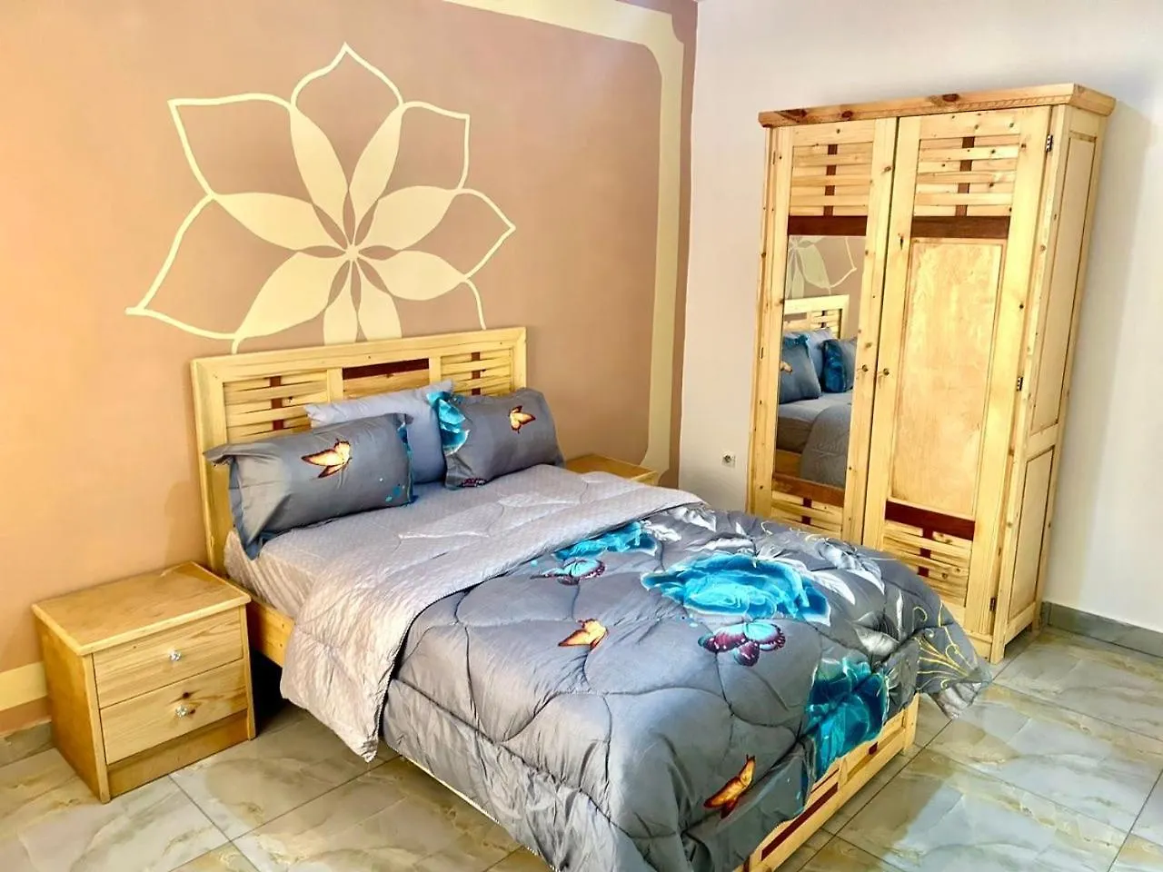 Large 3 Bedroom Apartment Dakar 0*,  Senegal