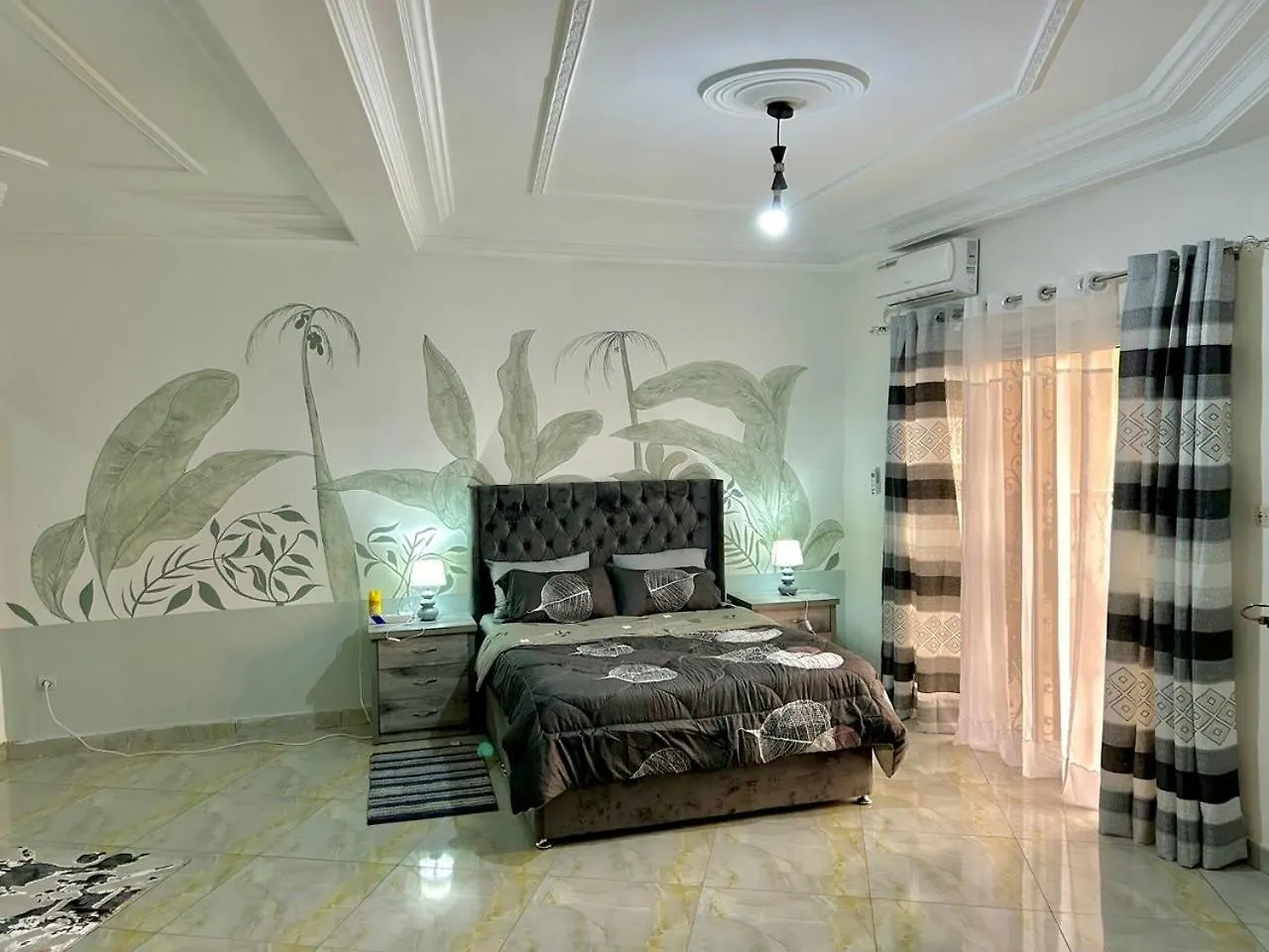 Large 3 Bedroom Apartment Dakar