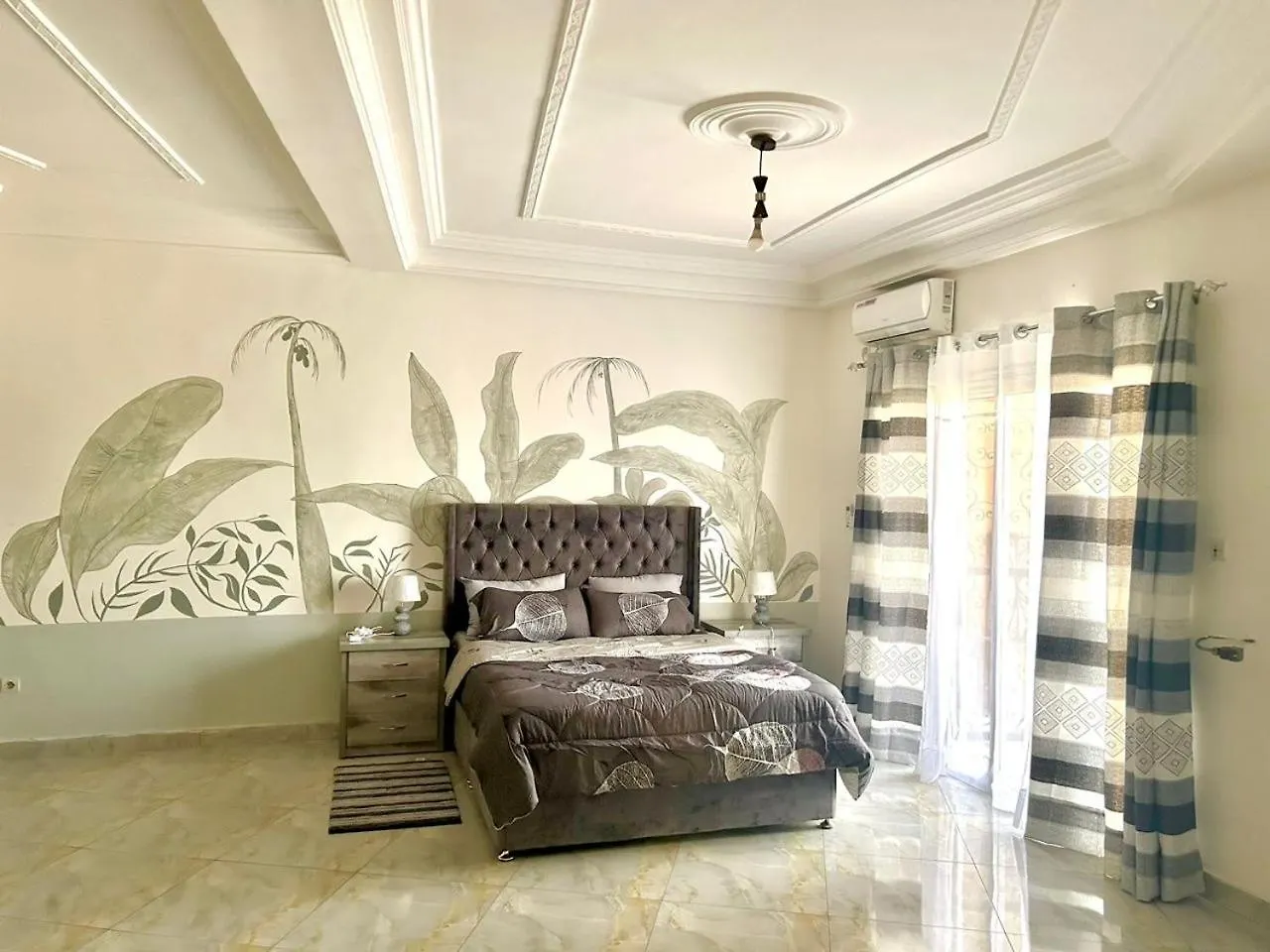 Large 3 Bedroom Apartment Dakar